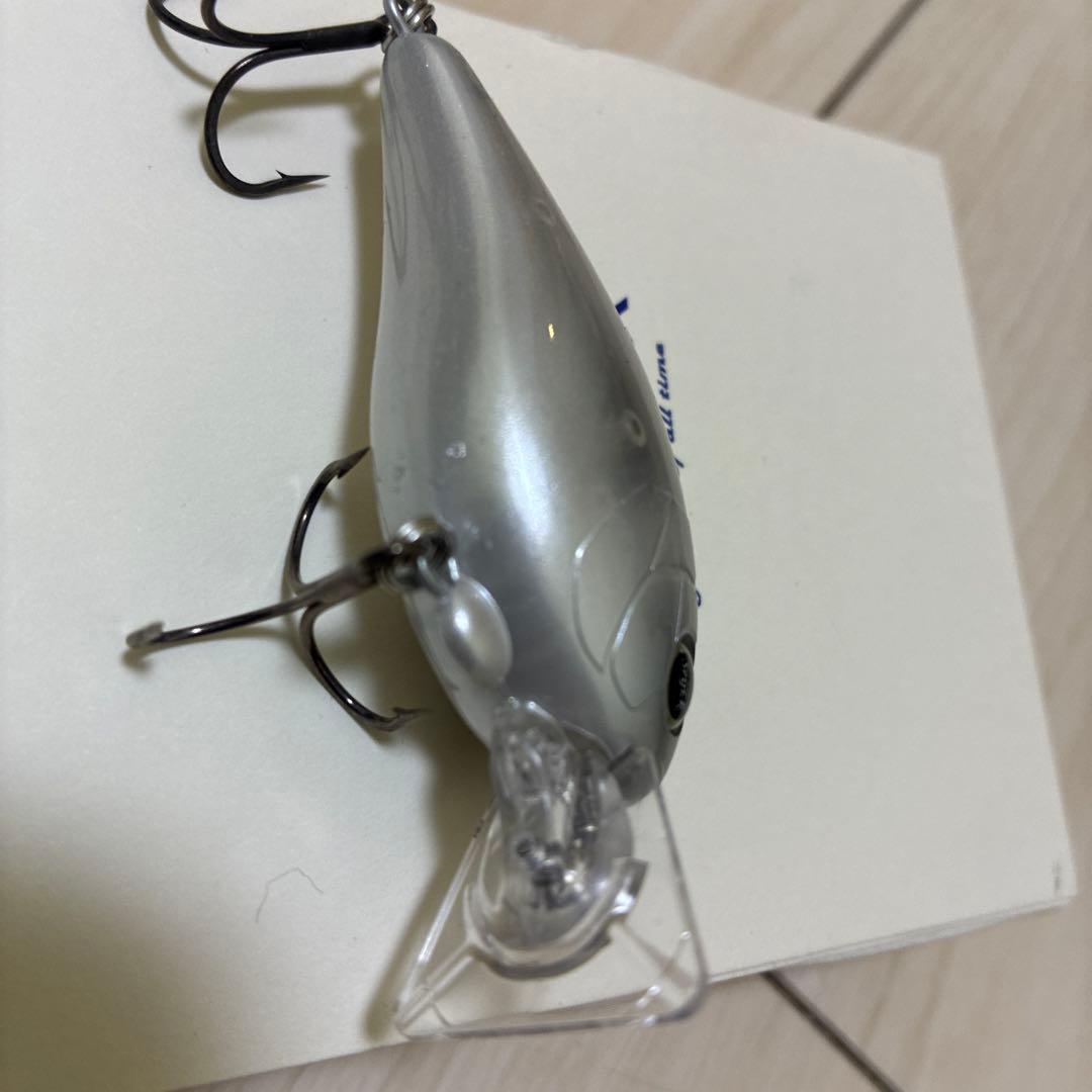 レヴォニック　ドットシックス