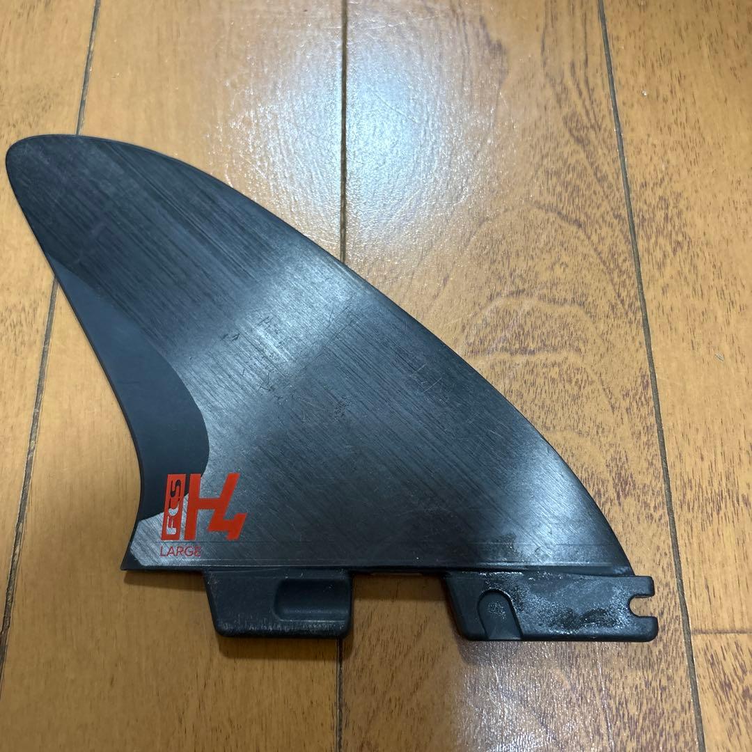 H4 トライフィン　LARGE FCS2