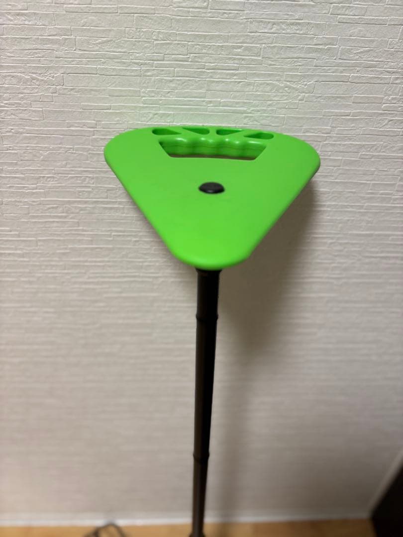 「新品」　フリップスティック　アウトドアチェア　ライトグリーン折りたたみ椅子　杖