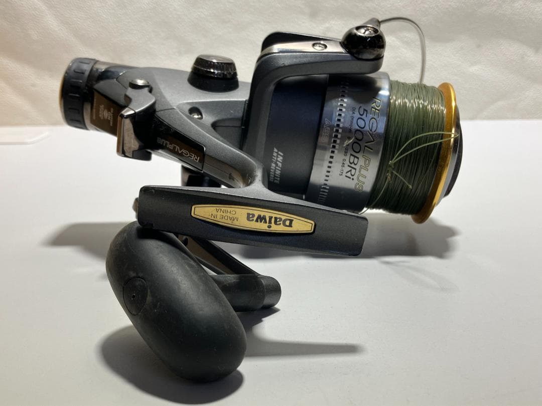 Daiwa REGAL PLUS 5000 BRi スピニングリール #Y671