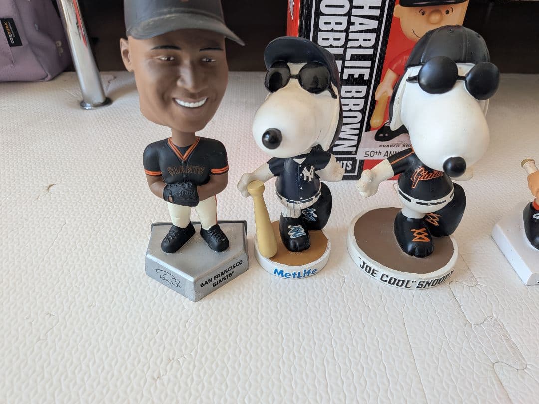 スヌーピー　ボブルヘッド　ヤンキース　mlb ビンテージ　チャーリーブラウン