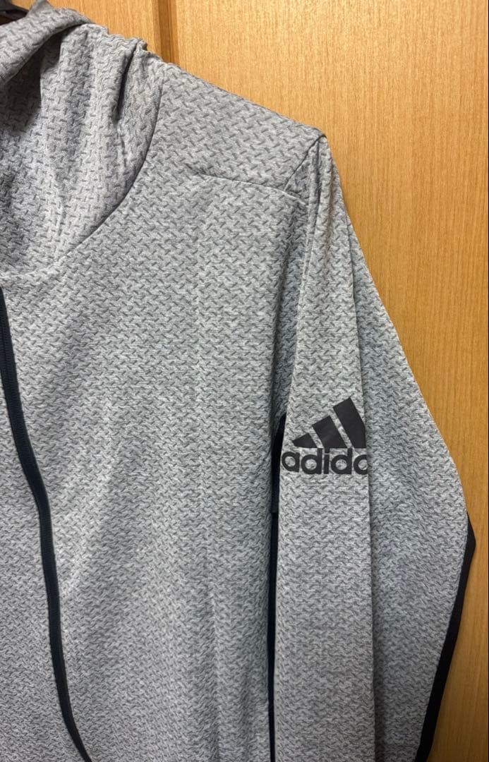 adidas フード付きジャケット パンツ セットアップ柄入グレー Oサイズ