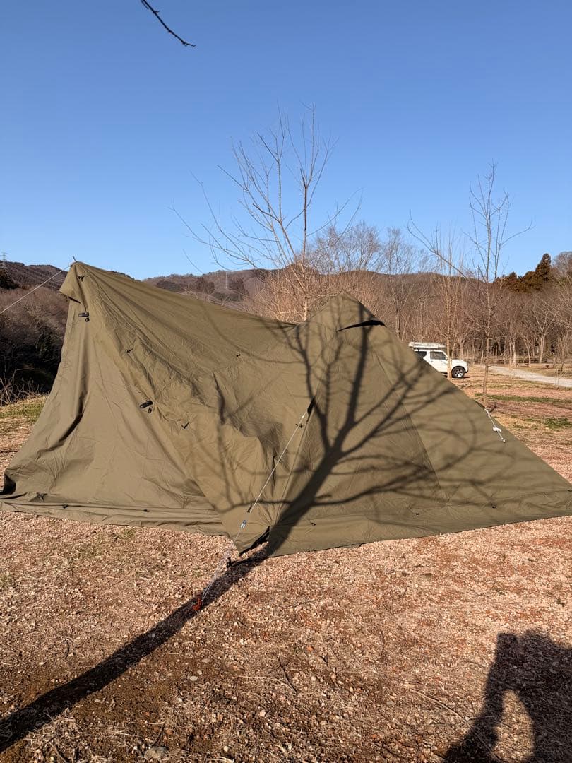 BUNDOK バンドック ソロ ティピー 1 TC カーキ。前幕付き。