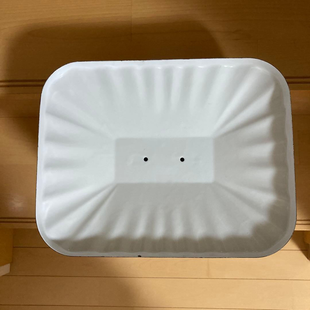 ホーロー缶　FLOU R フラワー缶
