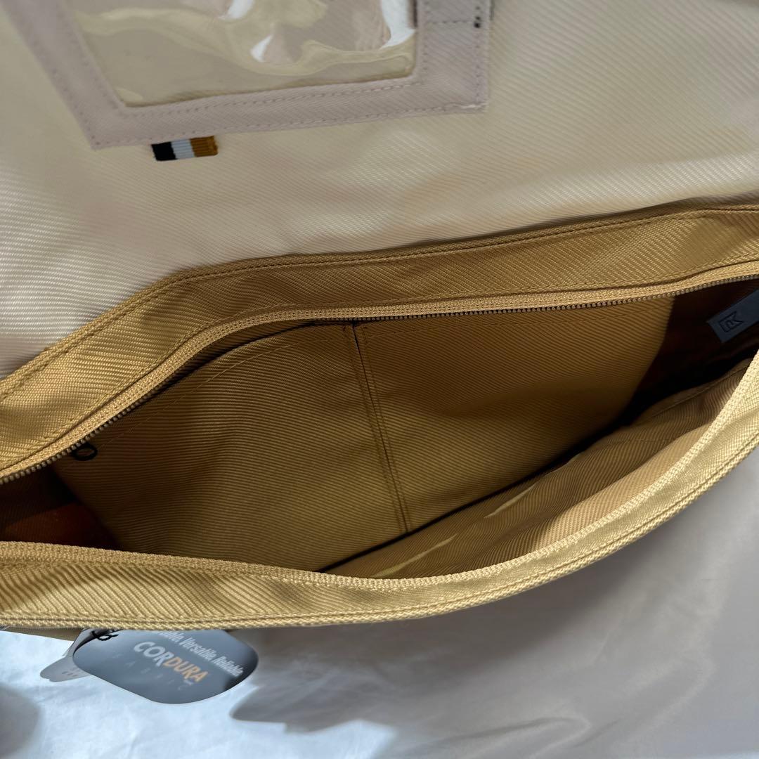 新品　MILESTO Hutte ボディバッグ ホワイト　コーデュラナイロン