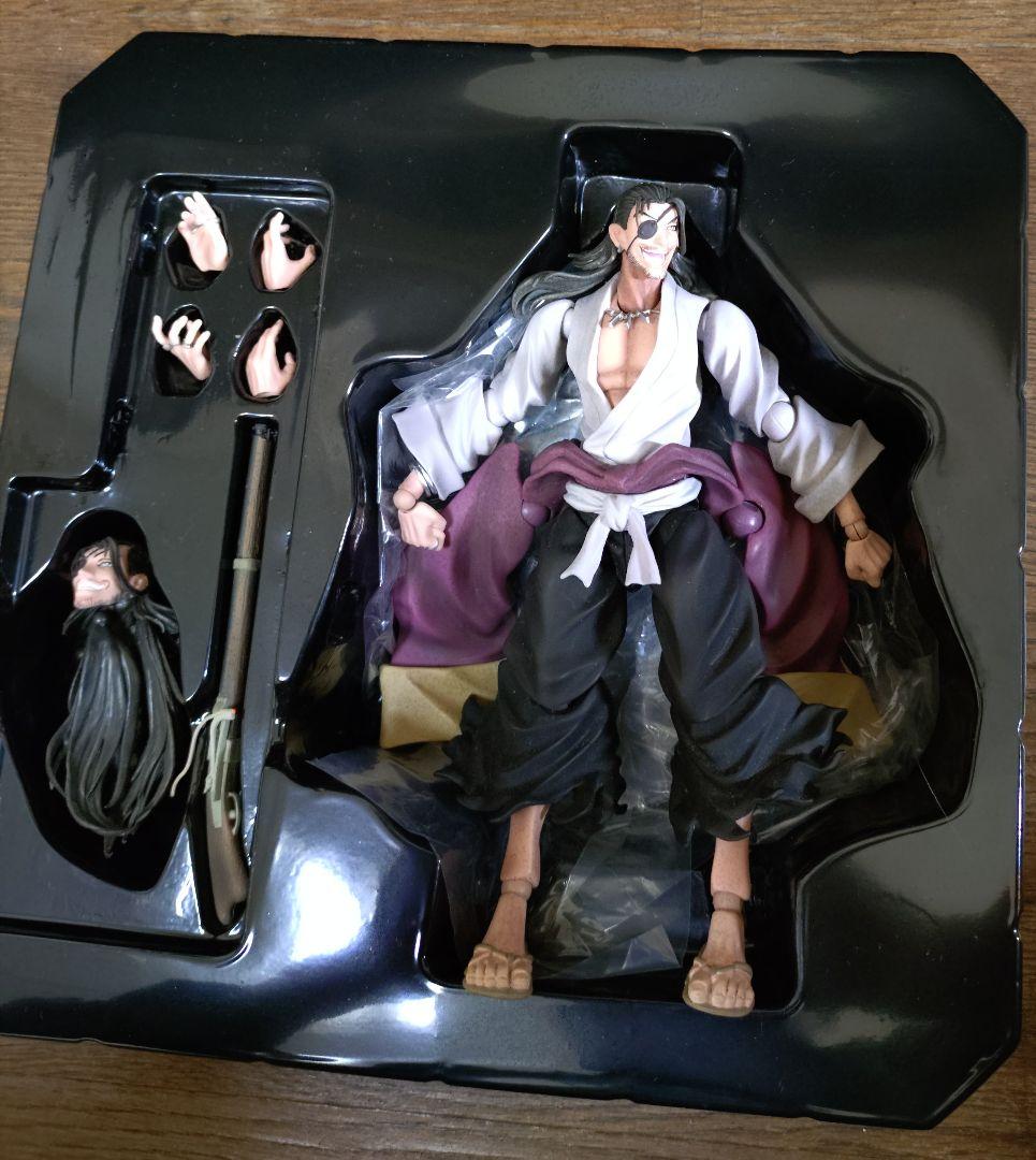 DRIFTERS 織田信長 フィギュア（超像可動）