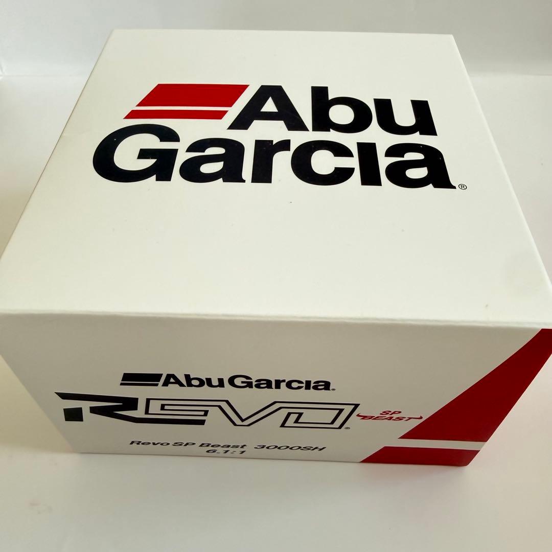新品未使用　AbuGarcia (アブガルシア) スピニングリール