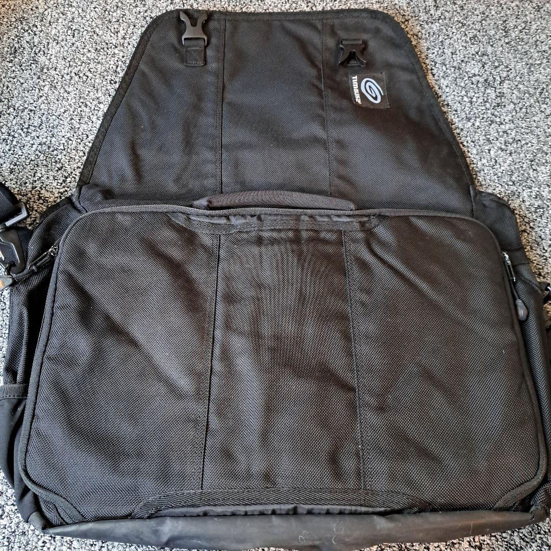 TIMBUK2 ティンバック Mサイズ ブラック 黒 メッセンジャーバック 美品