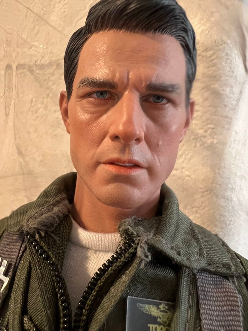 【新品未使用】トム・クルーズTOP GUN トップガン フィギュア