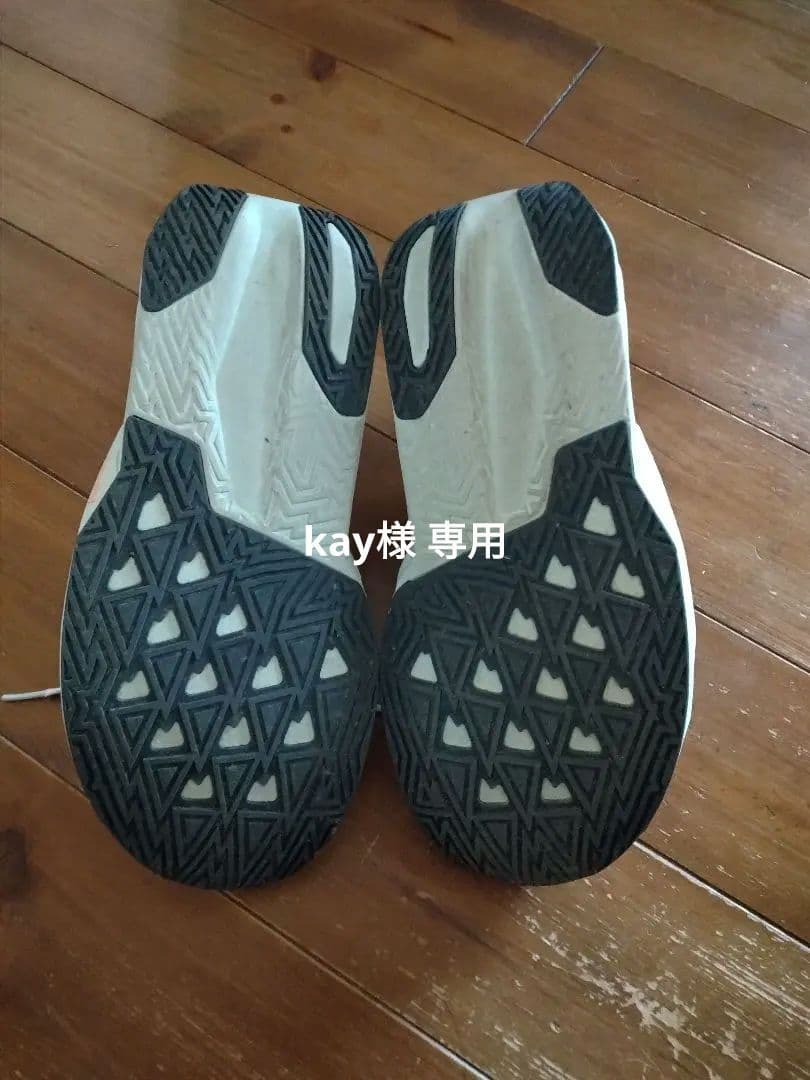 New Balance　FuelCell Rebel v5　　　kay