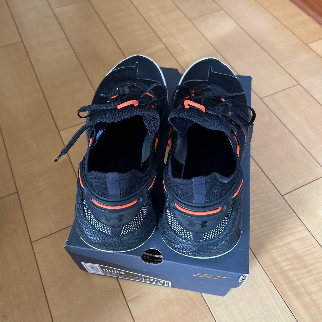 Under Armour Curry 8 ブラック/オレンジ