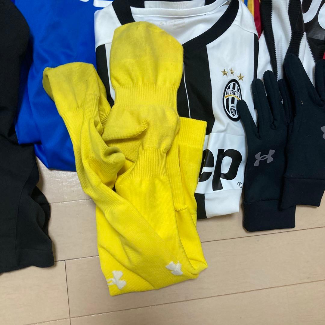 最終値下げ！サッカー140から150くらいNike 等セット20点位おまけつき