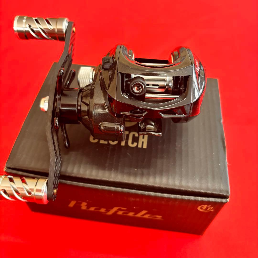 新品！　ベイトリール　ダブルハンドル　右巻き用　ラファーレ
