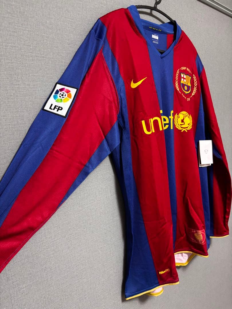 【未使用品・タグ付き】FC Barcelona 長袖 UNICEF