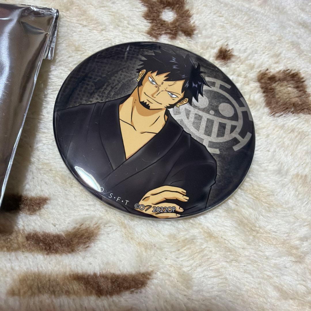【希少】ワンピース ONE PIECE 極楽湯 トラファルガー・ロー 缶バッチ