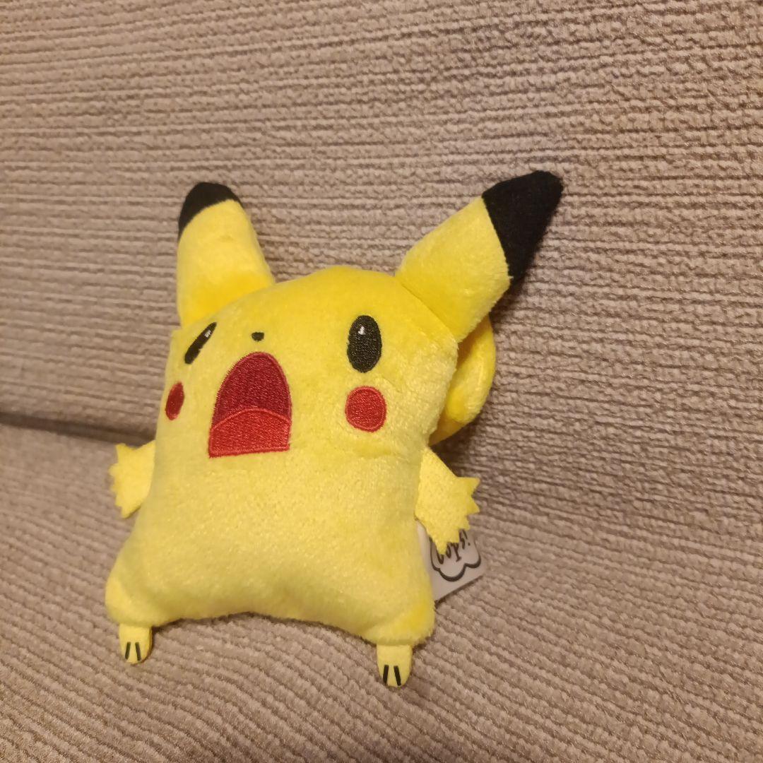 ポケモンセンター限定　ピカチュウoops!　マスコット　当時物