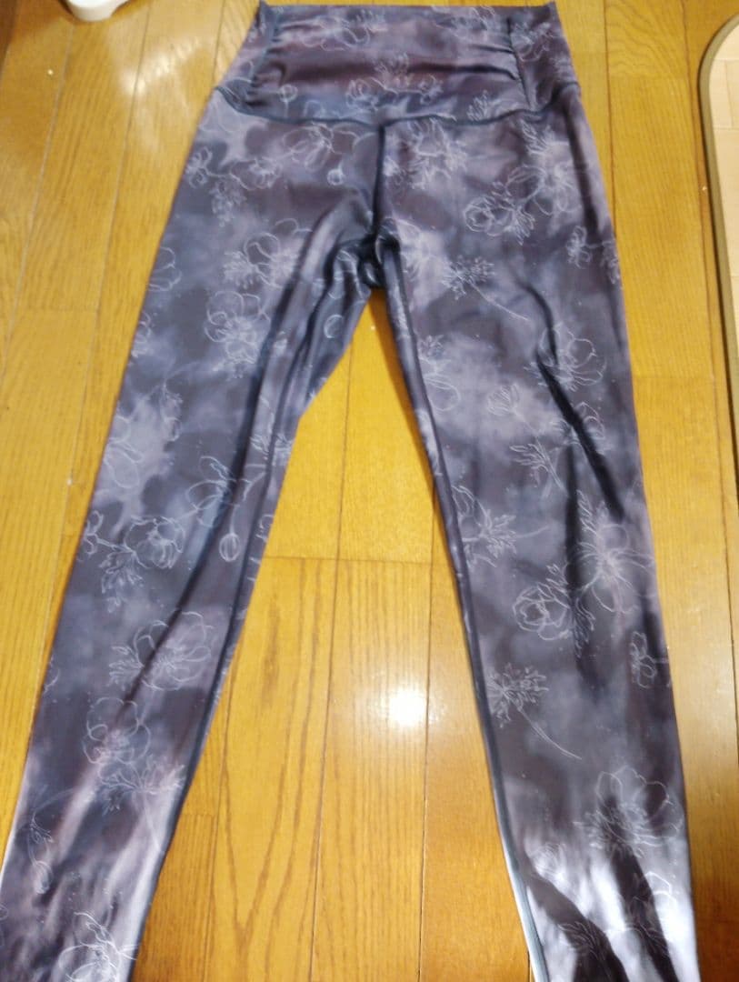 SUKALAスカーラアシンメトリーフラワーヨガウェアセットMバラ売り可能
