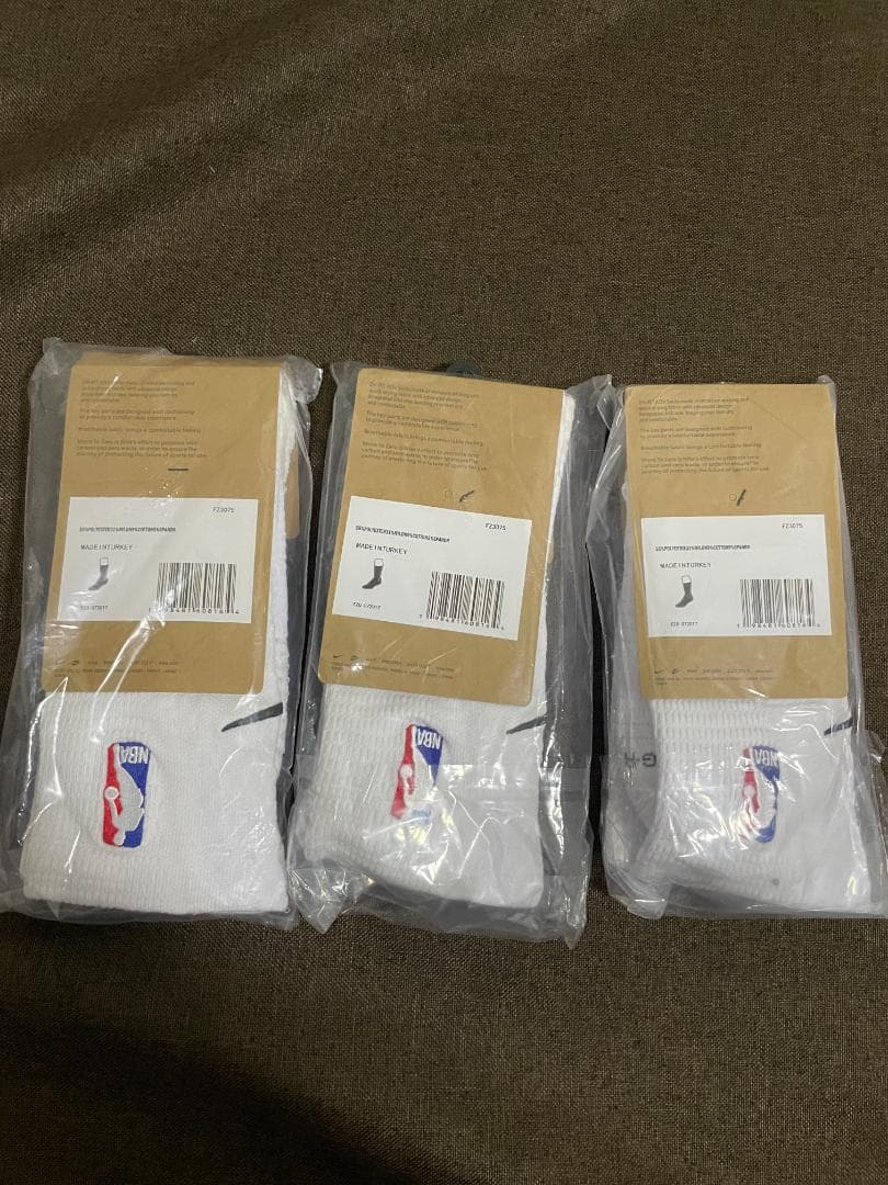 Nike Unicorn ホワイトソックス 3足セット