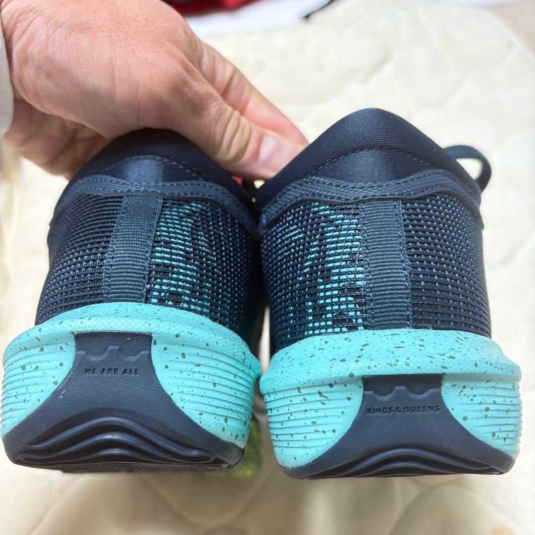 NIKE レブロン ウィットネス 24cm 新品どの角度からもレブロン存在感