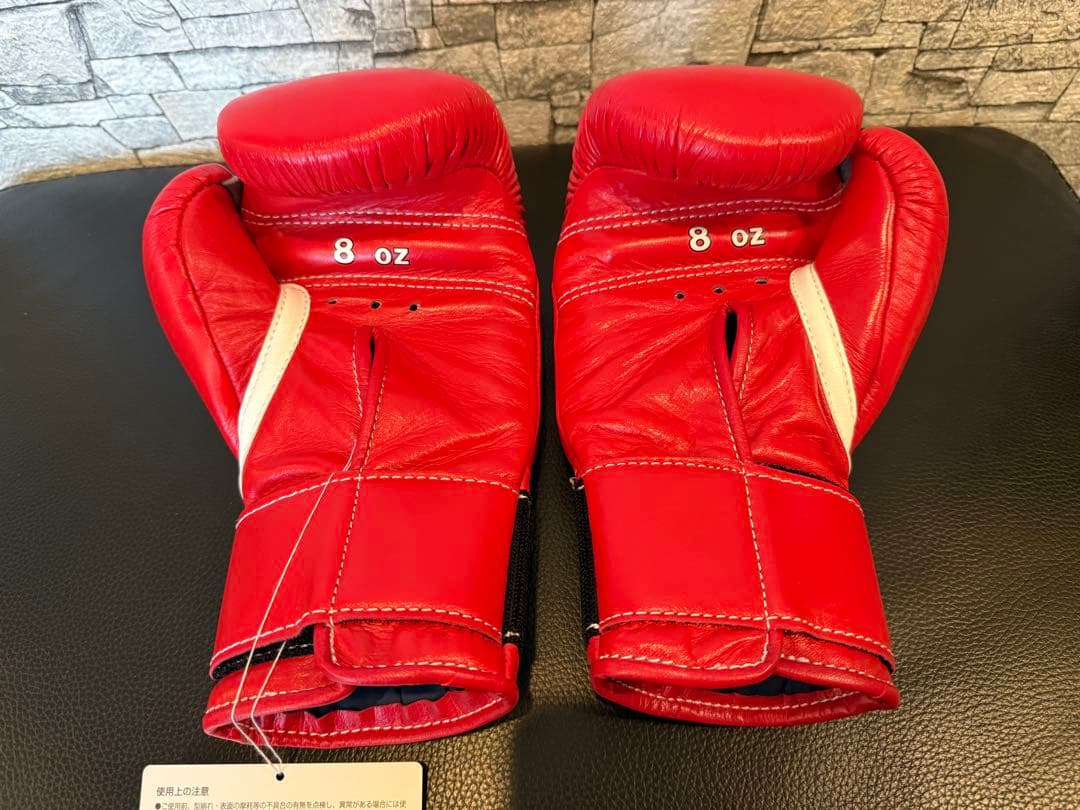 極美品　Winning グローブ　8oz 赤
