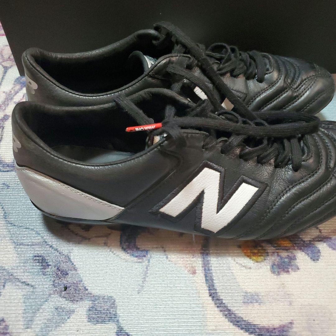 ニューバランスMIUKONE ブラック サッカースパイク26センチ