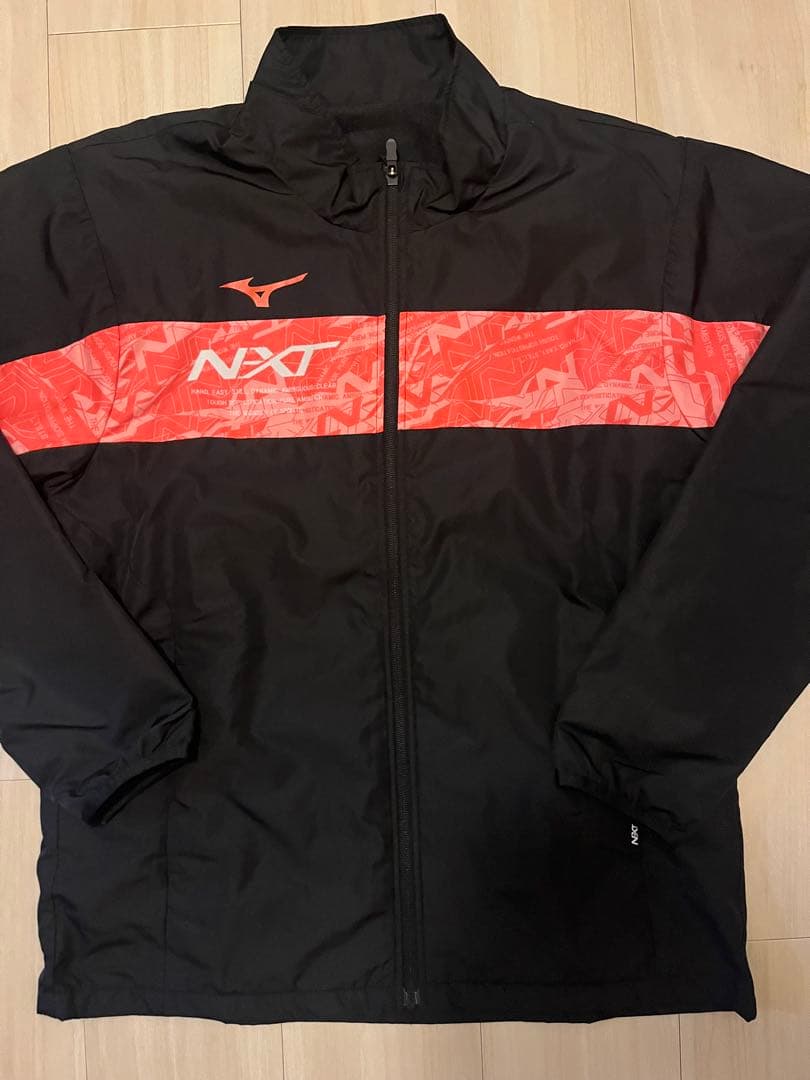 Mizuno NXT ウインドブレーカー　上下セット ブラック/レッド