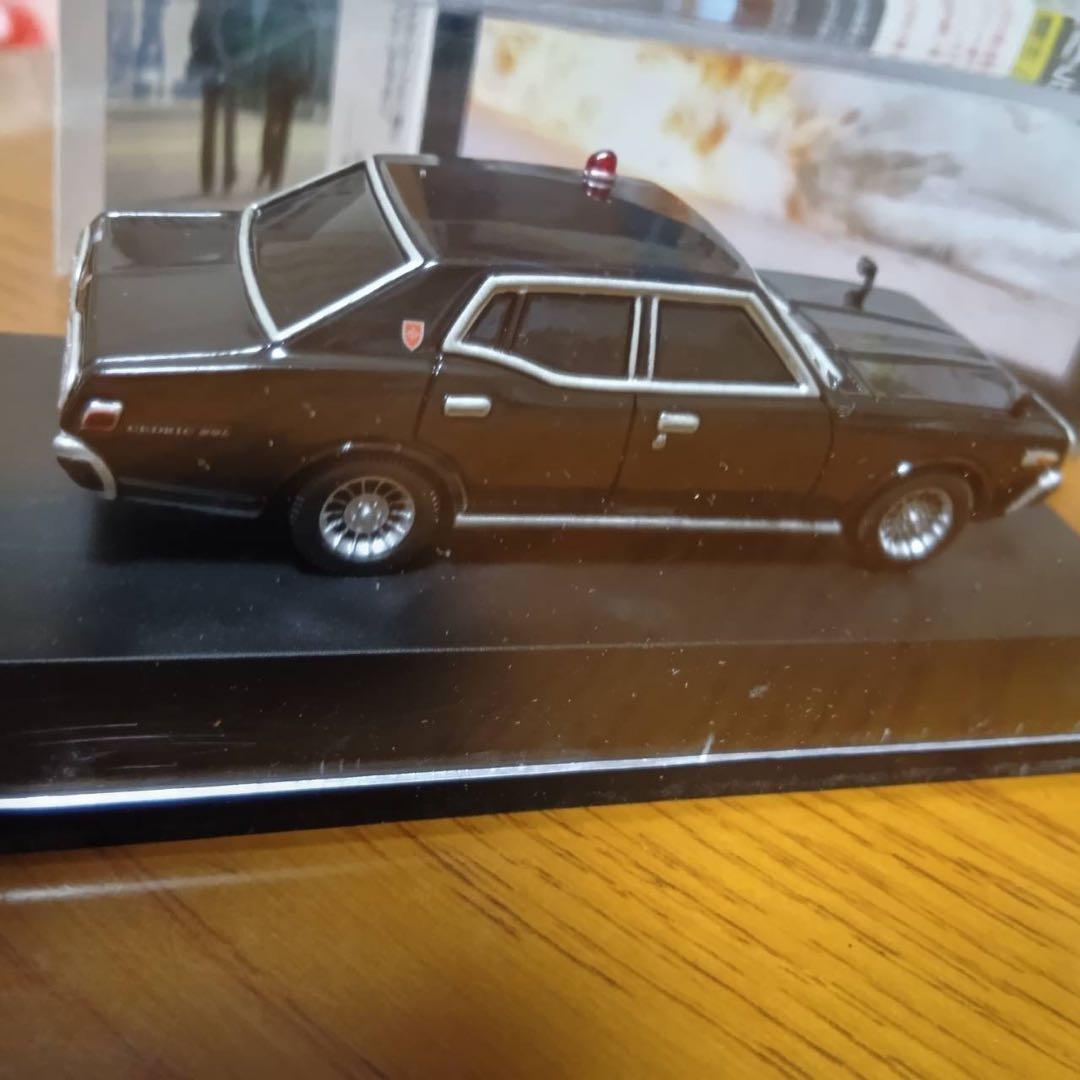 【2台】アオシマ　C.Cコレクション 西部警察　330　セドリック 1/43