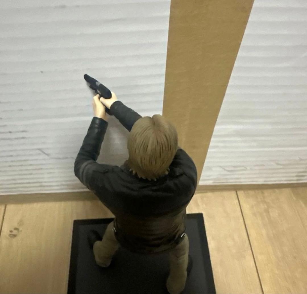 Leon S. Kennedy フィギュア バイオハザード