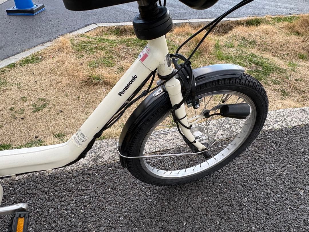 中古20㌅Panasonic電動アシスト自転車　13.2Ah4点灯　大阪　088