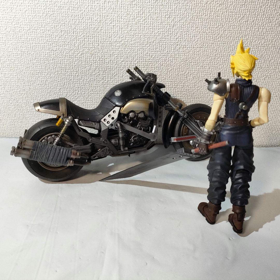 ☆　PLAY ARTS　FF　VII　クラウド　ハーディ・デイトナ　フィギュア