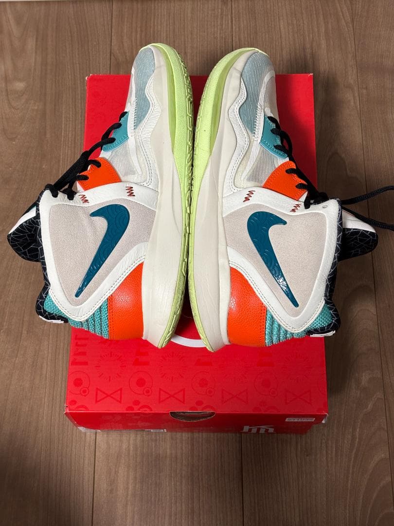 28cm NIKE KYRIE8 INFINITY バスケットボールシューズ