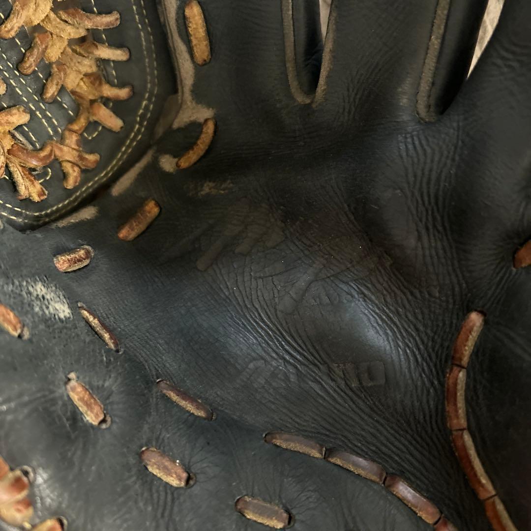 ミズノ 軟式野球グローブ 内野手用　黒