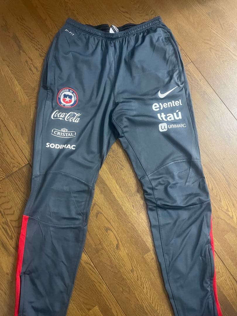NIKE ナイキ 本物南米チリ代表選手支給品 ウェアー上S下M　レア 美品