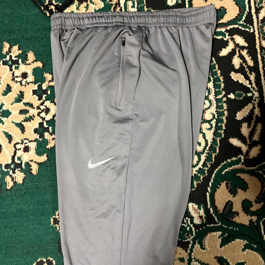 NIKE ナイキ　XL ジャージ　パンツ グレー　スウォッシュ　ストレッチ