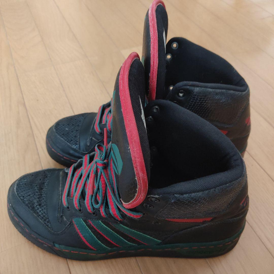 adidas ハイカットシューズ ブラック/グリーン/レッド