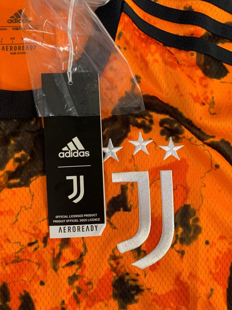 adidas製ユベントスユニホーム メンズLサイズ　タグ付新品未使用
