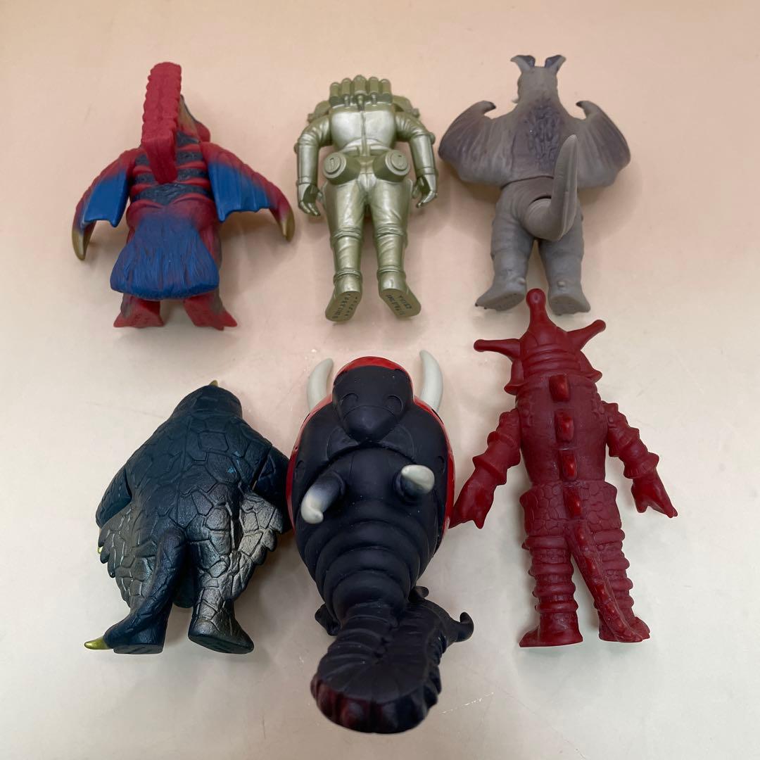 ウルトラマンシリーズ 怪獣フィギュア 6体セット　ソフビ バンダイ ウルト怪獣