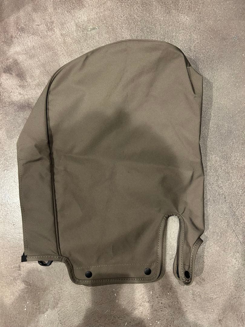 DESCENTE スタンド付きゴルフバッグ カーキ