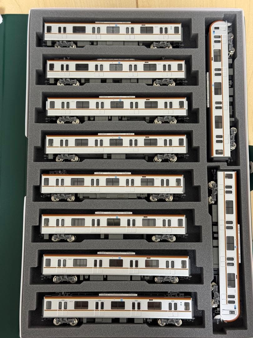 動作点灯確認済 KATO東京メトロ10000系 10両フル編成＆線路、リレーラー