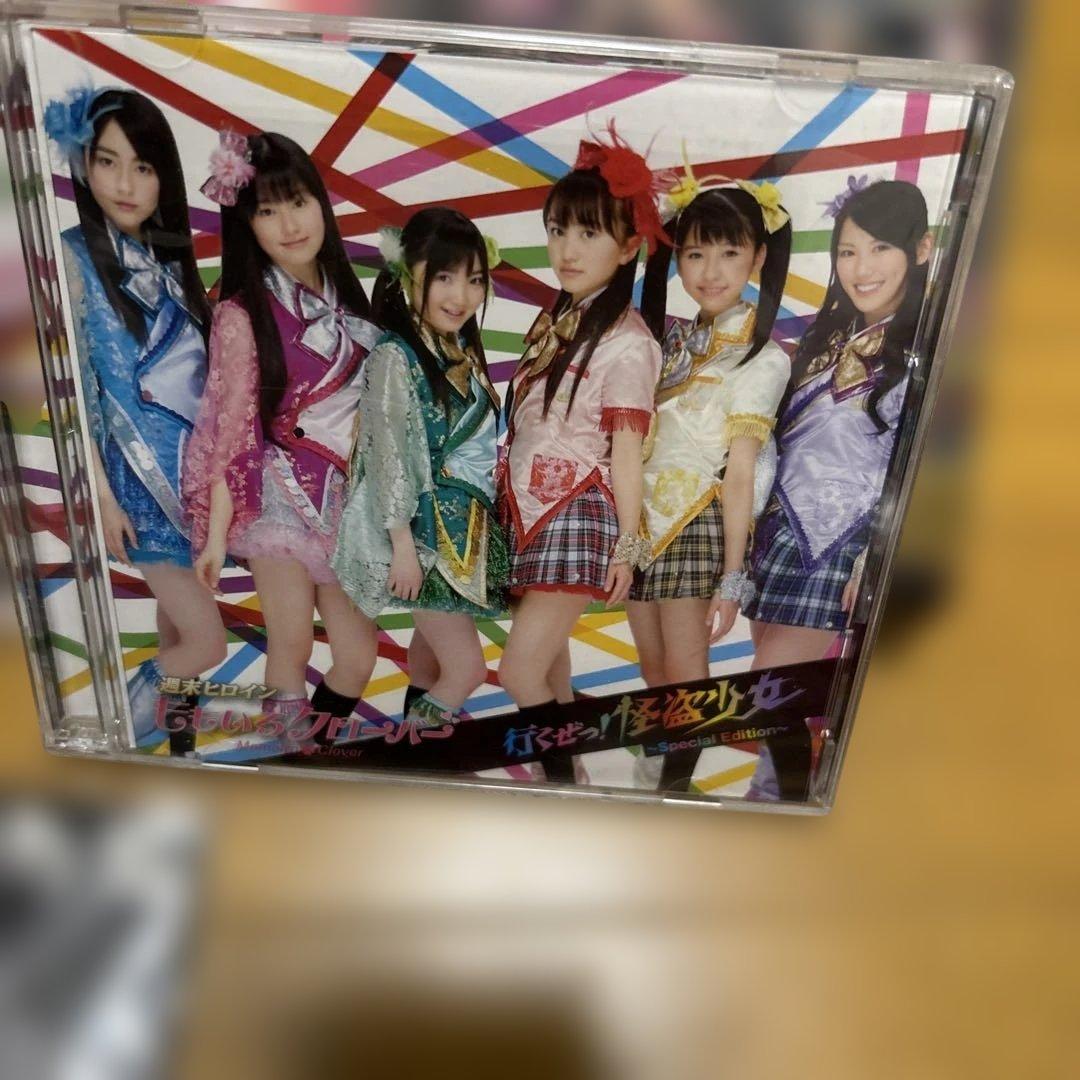 ももクロ　DVD /CD/レコードセット PLAY タオル、缶バッチ付