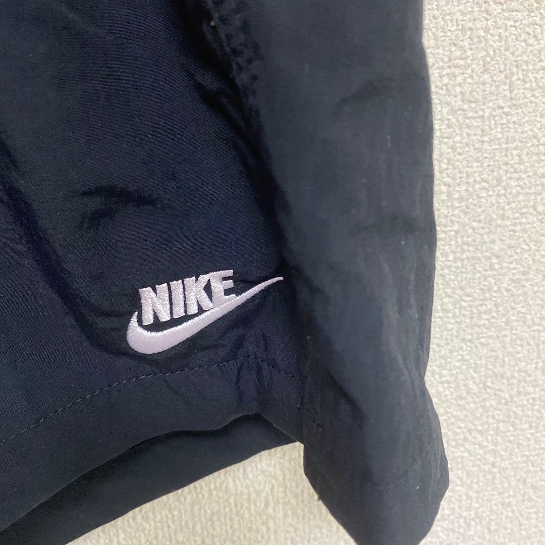 《新品・未使用》NIKE　ショートパンツ　ハーフパンツ