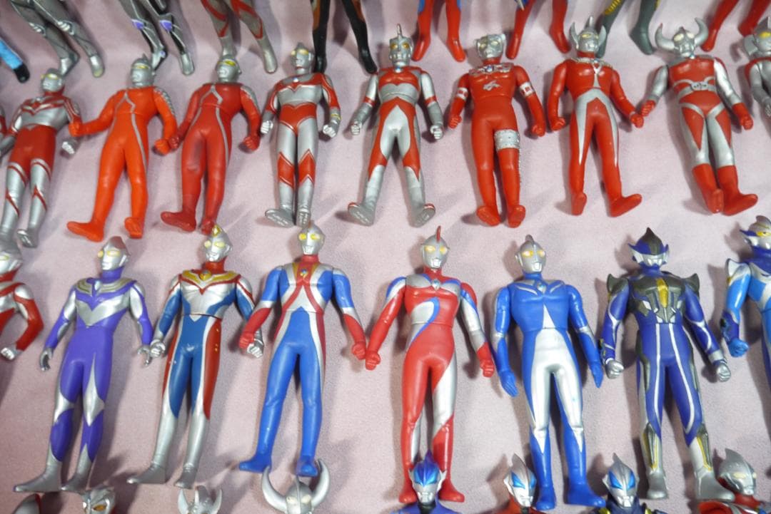 ウルトラヒーローシリーズ800サイズ新金型　500サイズ　89体
