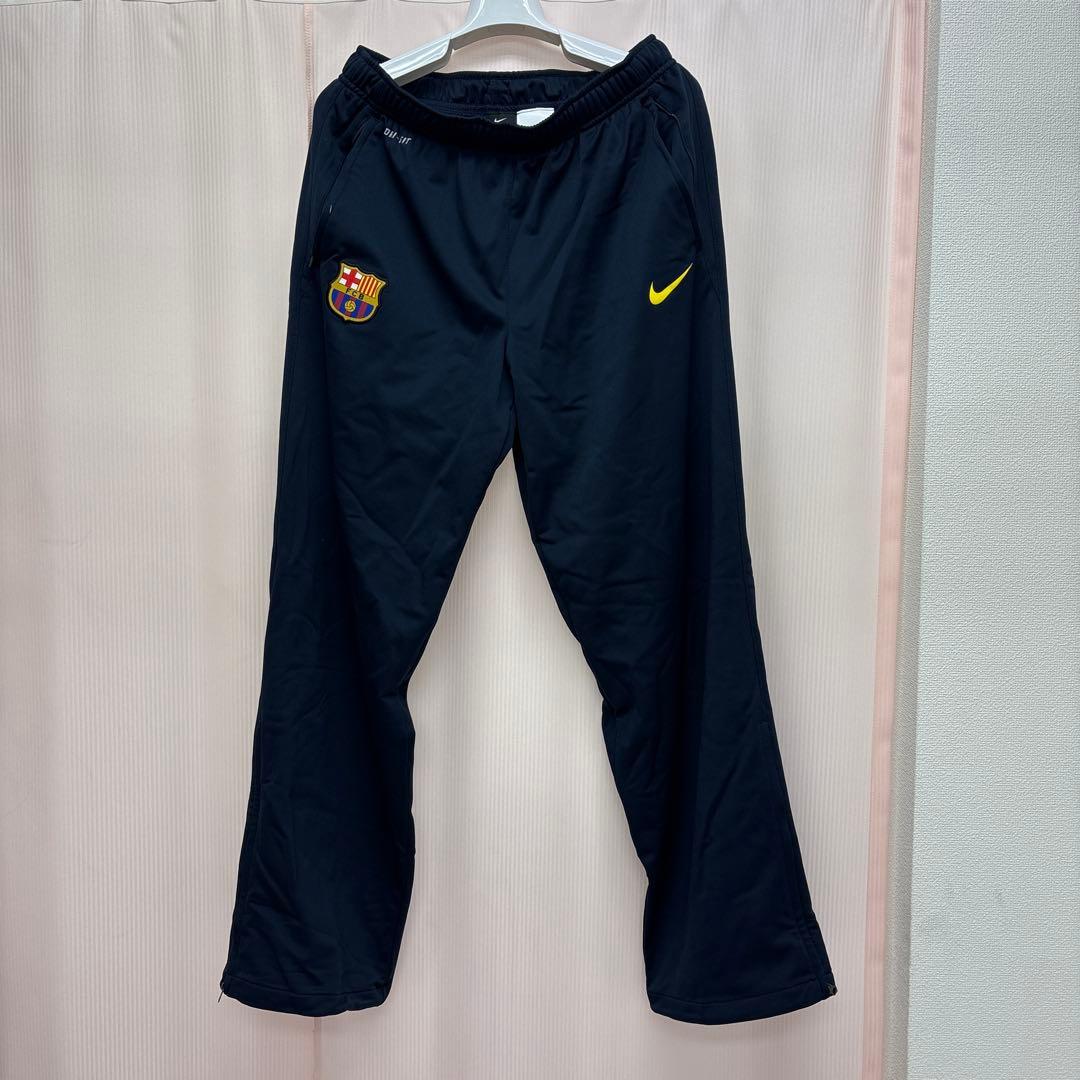 NIKE バルセロナ　トレーニングスーツ　Mサイズ