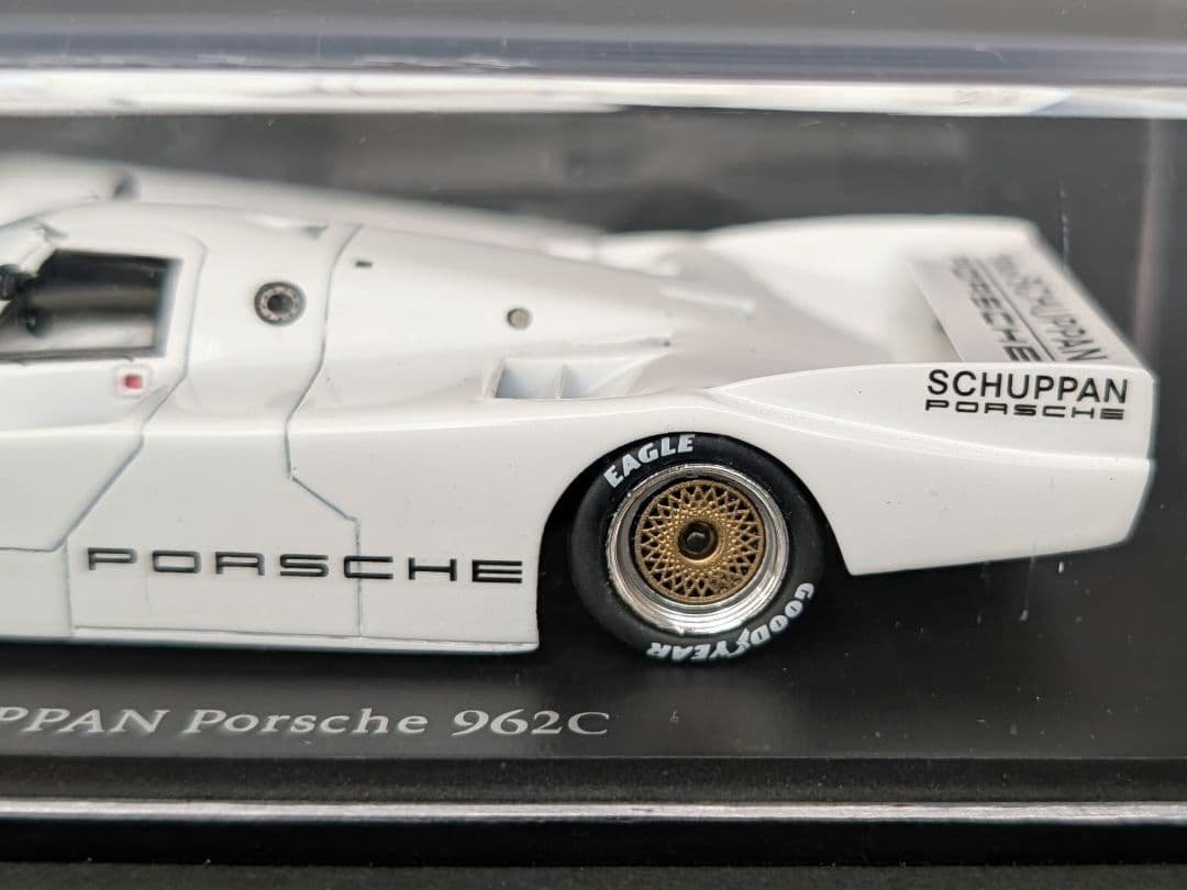 スパーク 1/43 SCHUPPAN Porsche 962C ショパンポルシェ