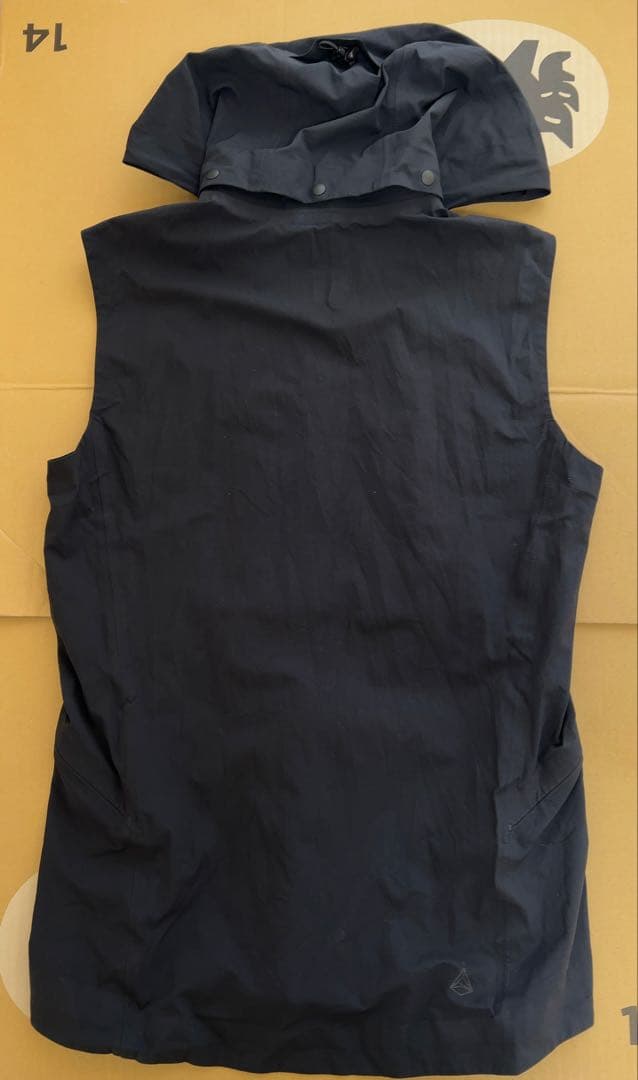 ウェア MISSION WORKSHOP Meridian Vest M