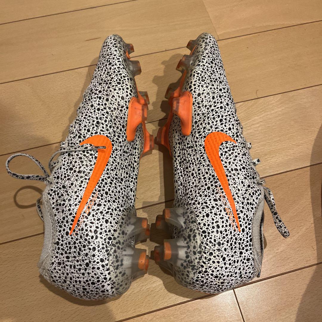 NIKE ナイキ　マーキュリアルヴェイパー13 サファリ　ナイキサッカースパイク