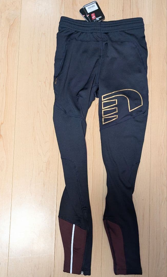 Newline ブラック タイツ　加圧　フィットパンツ スパッツ　XSサイズ