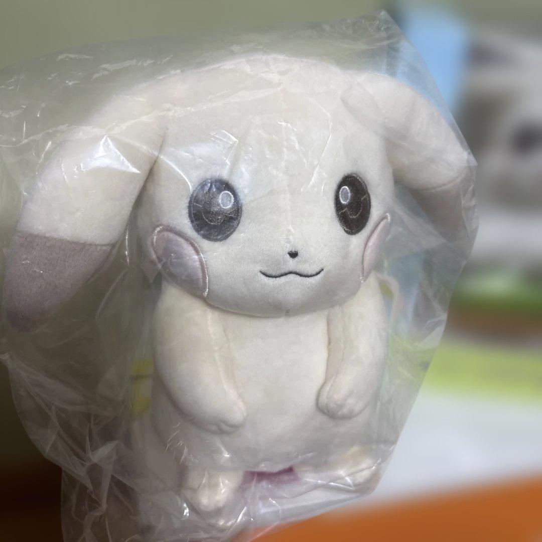 【ポケモンセンター限定】ピカチュウ　うすいろ　LEDライト　ぬいぐるみ2点セット