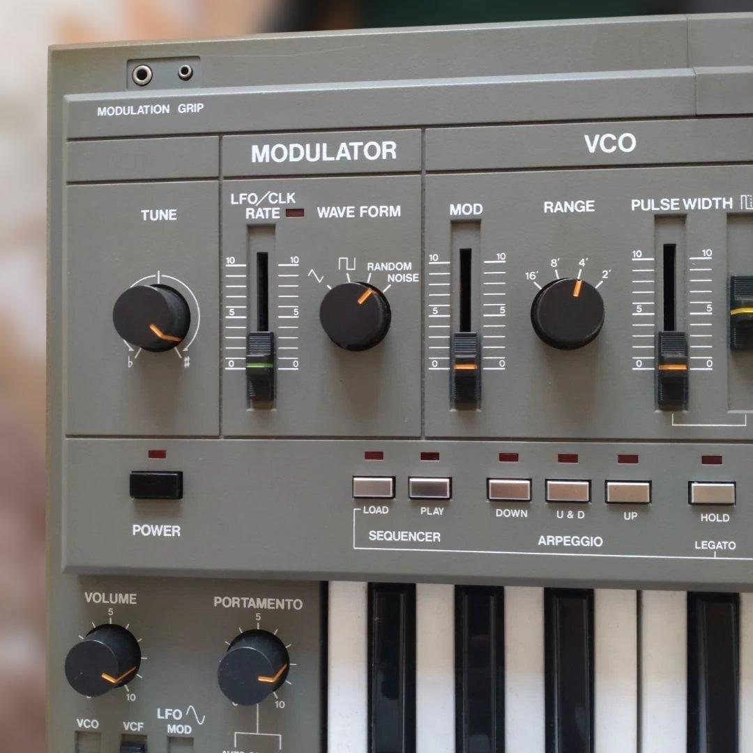 m*x様 Roland SH-101 アナログシンセサイザー 37鍵