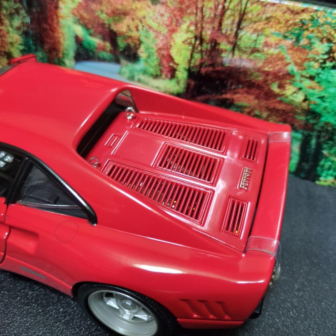 1/18ミニカー フェラーリ288 GTO 1984